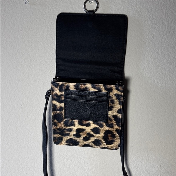 Leopard Print Black Crossbody Bag - Picture 5 of 6